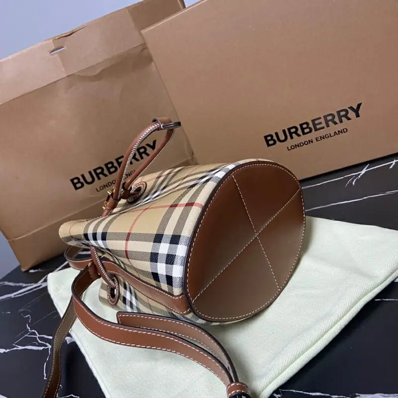 burberry aaa qualite sac a main  pour femme s_113aa473